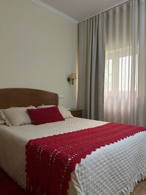 Chambre Double | Minibar, bureau, Wi-Fi gratuit, draps fournis