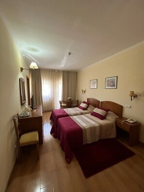 Chambre avec lits jumeaux