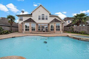 Outdoor pool - Houston Lake Retreat | Pool + Lake Front + Spa (Humble)