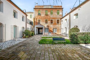 Exterior - ThreeFloorsHome@TreArchiBridge (Venezia)