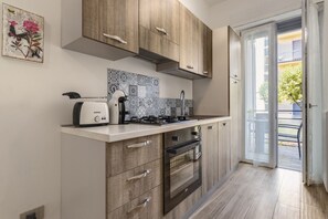 Fridge, oven, stovetop, coffee/tea maker - Ad Maiora@VeronaFiera (Verona)