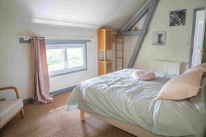 3 Schlafzimmer, Bügeleisen/Bügelbrett, Reisekinderbett, WLAN