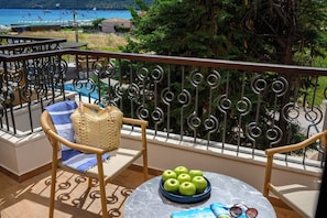 Habitación Deluxe, 1 habitación, balcón, vistas al mar | Balcón