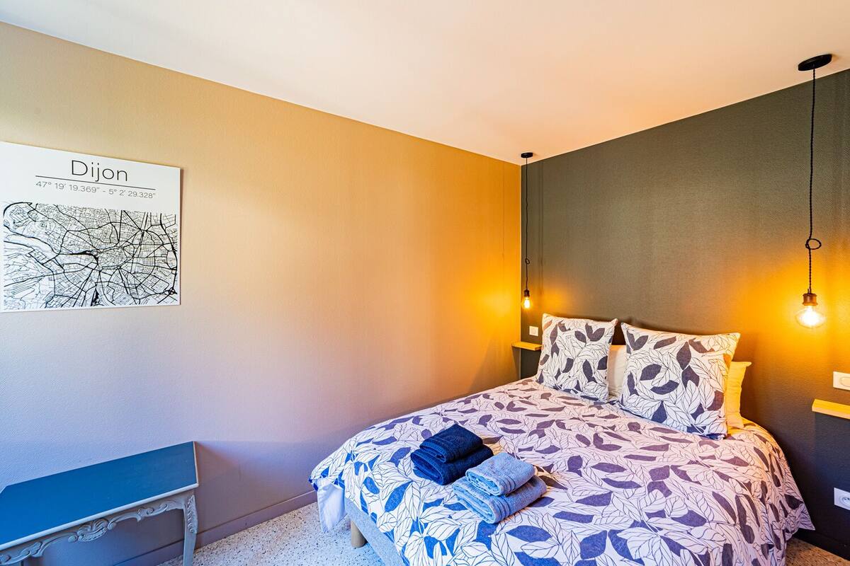 Le Minéral | 1 bedroom, soundproofing, free WiFi, bed sheets