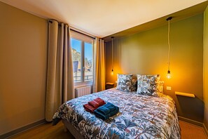 1 habitación, ropa de cama de alta calidad y muebles diferentes