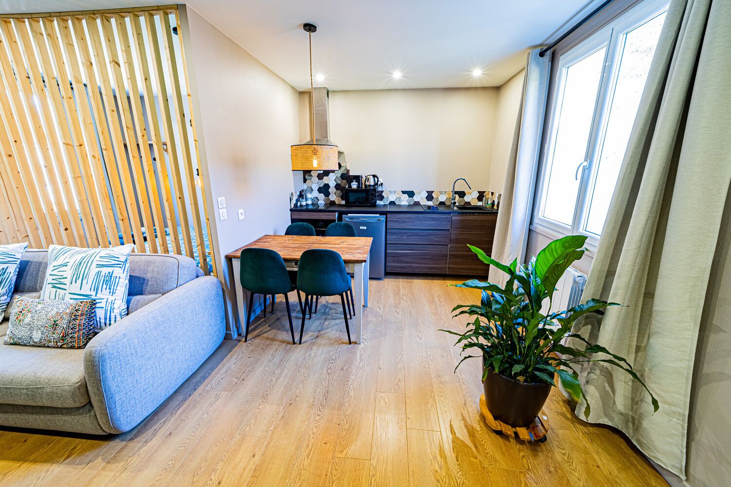 Le Floral | Restauration dans la chambre