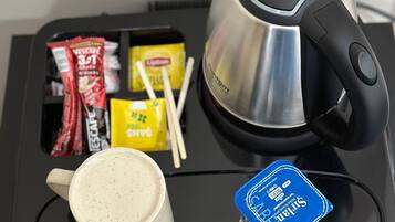 Sábanas de algodón egipcio, ropa de cama de alta calidad y minibar