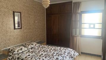 3 soverom, strykejern/-brett, wi-fi og sengetøy