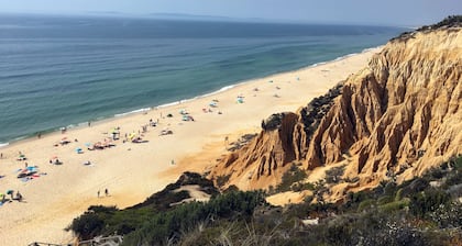 Cottage 'Cardos Villa - Private Swimming' with Mountain View, Private Pool and Wi-Fi