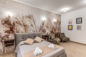 2 bedrooms, iron/ironing board, travel cot, WiFi - Napolehome Luxury Apartment in the center of Rome (Roma)