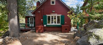 Robins Nest - Walk to Slopes, Hot Tub, Deck, BBQ