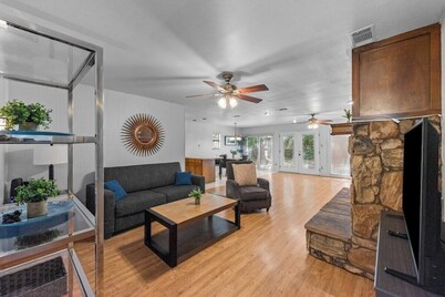 Charming Warm Family Retreat ~ Fam&Group