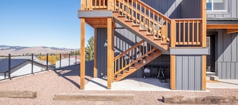 Scenic Ridge Retreat