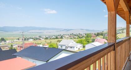 Scenic Ridge Retreat is a luxury suite in Philipsburg with incredible views of the surrounding mountains. It's the perfect spot to unwind after enjoying all of your outdoor adventures.