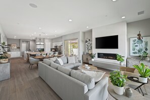 智能電視、壁爐、電腦螢幕、打印機