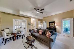 TV connectée, cheminée