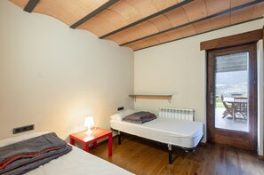 5 bedrooms, free WiFi, bed sheets, wheelchair access - Chalet 'Casa Campelles 2' with Mountain View, Shared Terrace and Wi-Fi (Campelles)