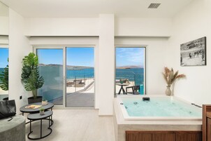 Sunlounge Seafront Suite with Indoor Hot tub | Terrace/patio