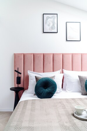 1 Schlafzimmer, individuell dekoriert, individuell eingerichtet
