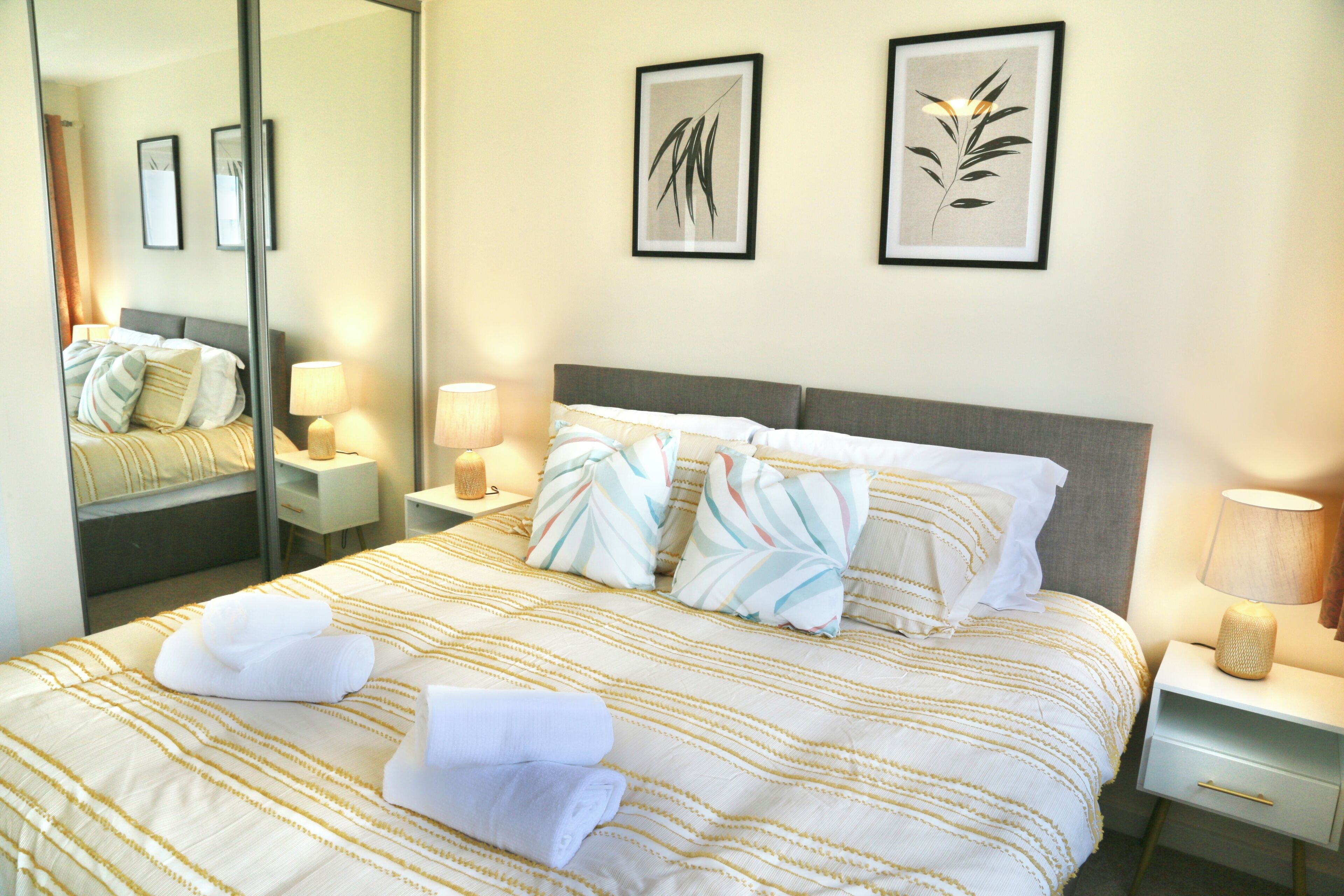 3 bedrooms, desk, iron/ironing board, free WiFi