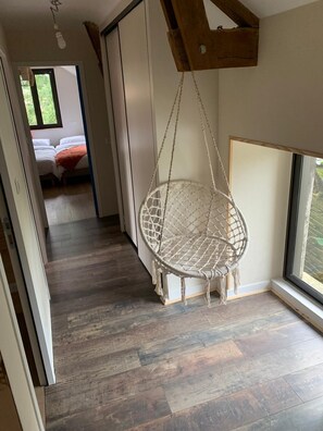 6 chambres, fer et planche à repasser, Wi-Fi, draps fournis