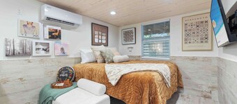 Swiftie Suite Beach Getaway Studio