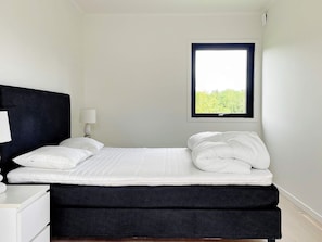 House | 3 bedrooms, individually furnished
