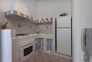 Azzurra Centro | 私人厨房 | 冰箱、烤箱、高脚椅