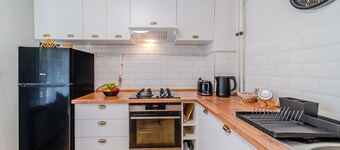 Family Friendly Apartment With Parking