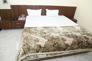 Deluxe Double Room | Free WiFi - Shree Shyam Mahal (Ujjain)