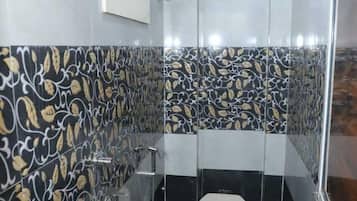Habitació triple Deluxe | Bany