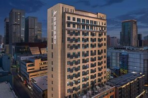 Exterior - Homeinn Selected Hotel (Shijiazhuang Xinbai Square Wanlimiao Pedestrian Street) (Shijiazhuang)
