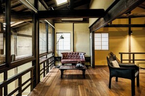 Traditional House | Living area