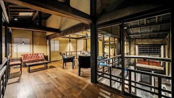 Traditional House | Ruang tamu
