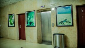 Interior detail - Universal Hotel Enugu (Enugu)