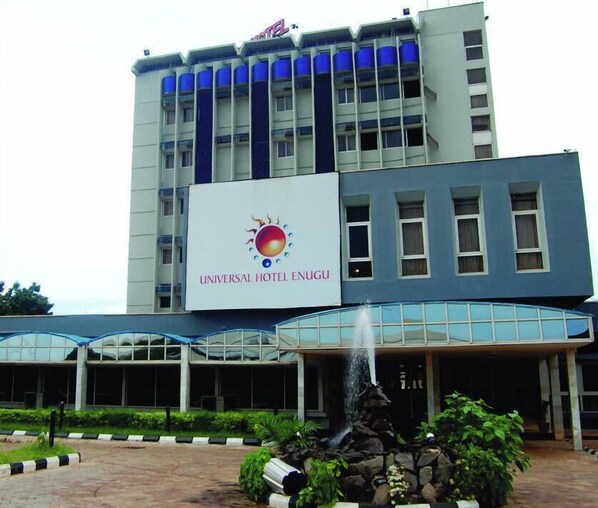 Front of property - Universal Hotel Enugu (Enugu)