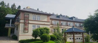 Jingpo Lake Mountain villa hotel