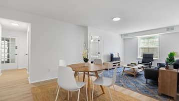 Signature Condo | In-room dining