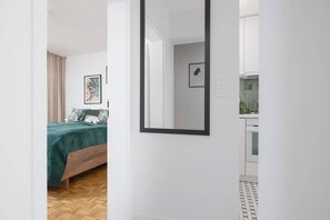 2 bedrooms, iron/ironing board, travel cot, WiFi