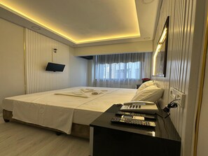 Individually decorated, individually furnished, blackout drapes - ASIL KOSOVA HOTEL (Istanbul)
