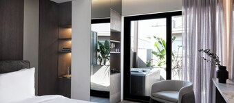 Nur Edge Aparthotel - Acropolis Skyline