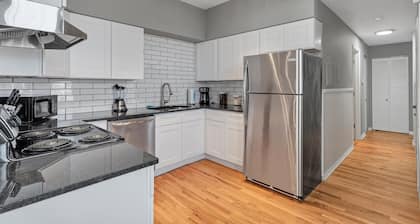 Amazing Soulard STL Unit, 713a