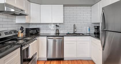 Amazing Soulard STL Unit, 713a
