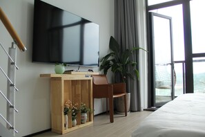 2 bedrooms, WiFi, bed sheets - 2-bedroom loft, with kitchen, and supreme sea view (Weihai)