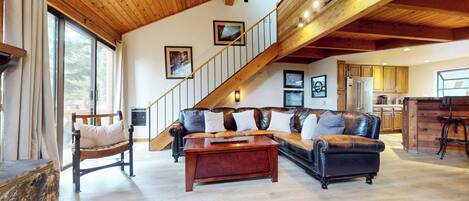 Smart-TV, Kamin, DVD-Player