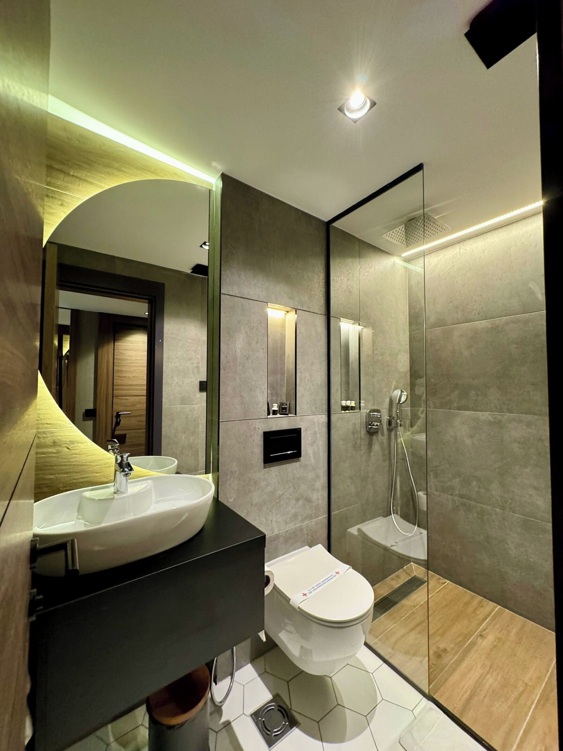 Photo - Lumiere Luxe Suites