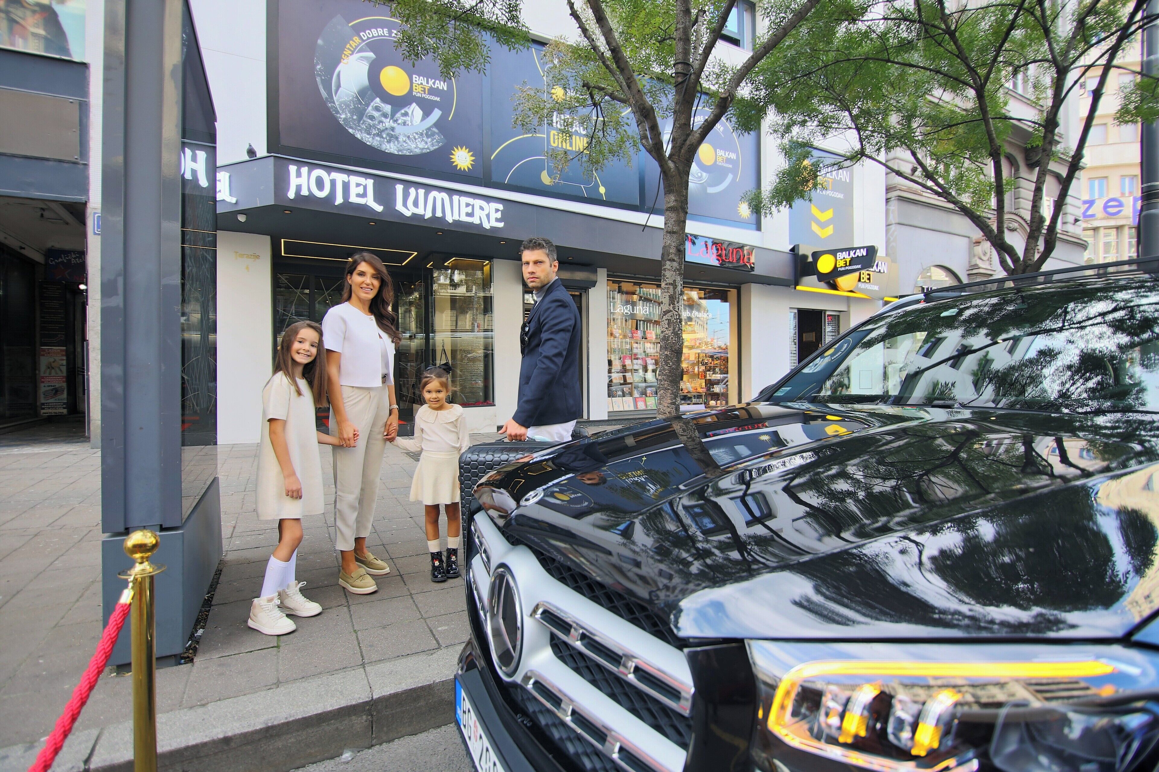 Foto - Lumiere Luxe Suites