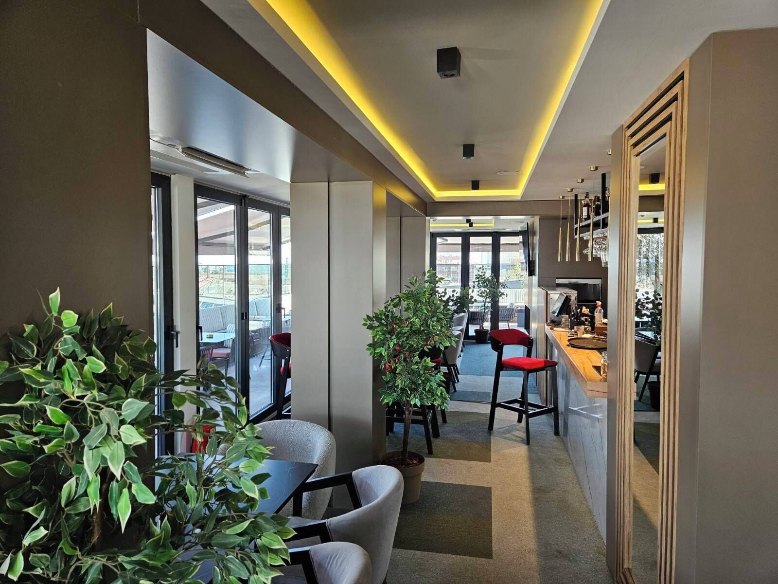 Foto - Lumiere Luxe Suites