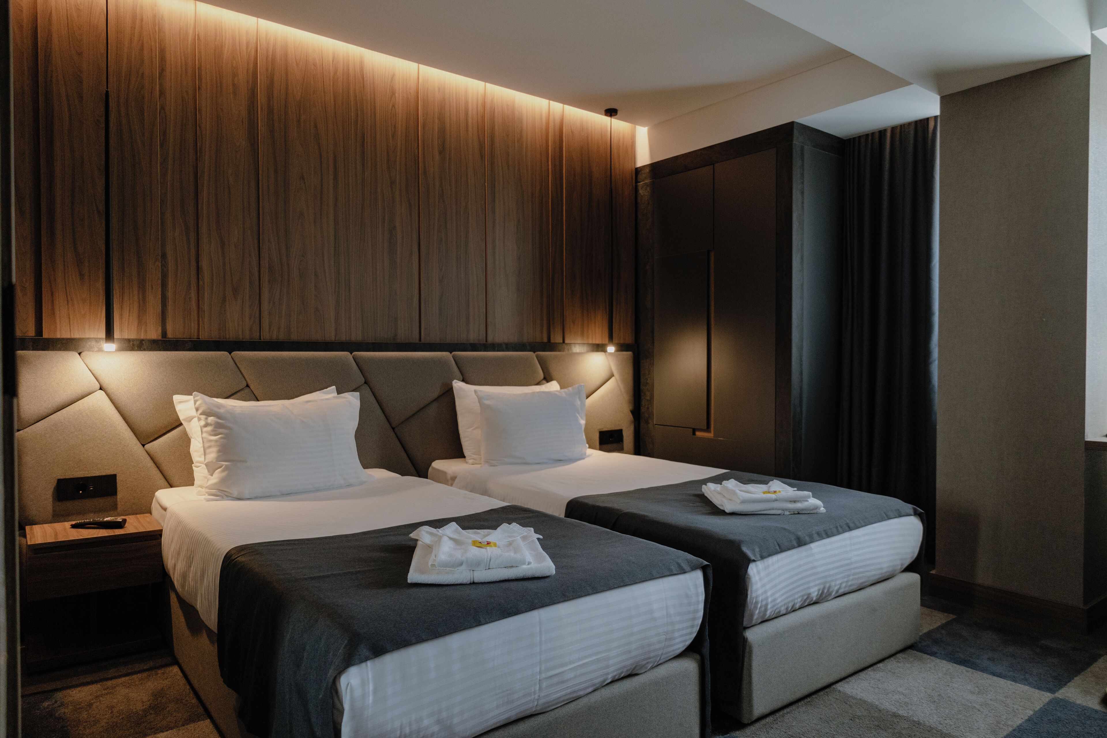 Foto - Lumiere Luxe Suites