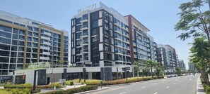 Apartment | Exterior - Azizi Riviera 29 - Luxury Stay in Dubai (Dubai)